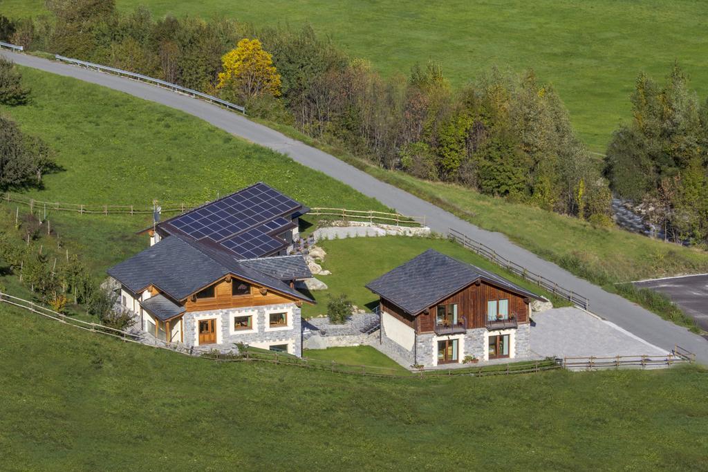 Village Paradis Roisan Exterior photo
