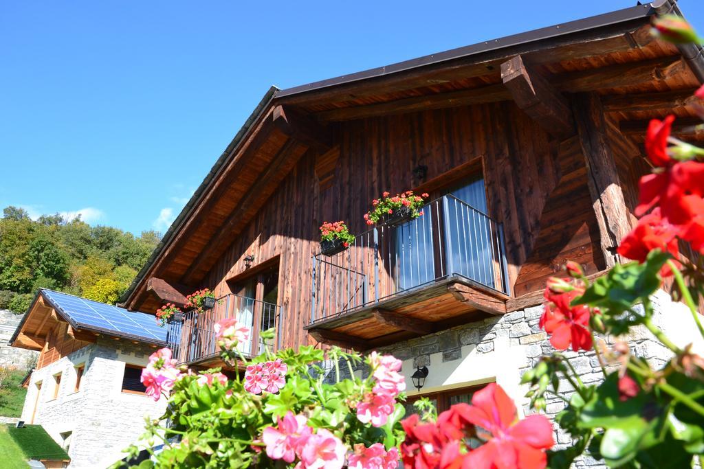 Village Paradis Roisan Exterior photo