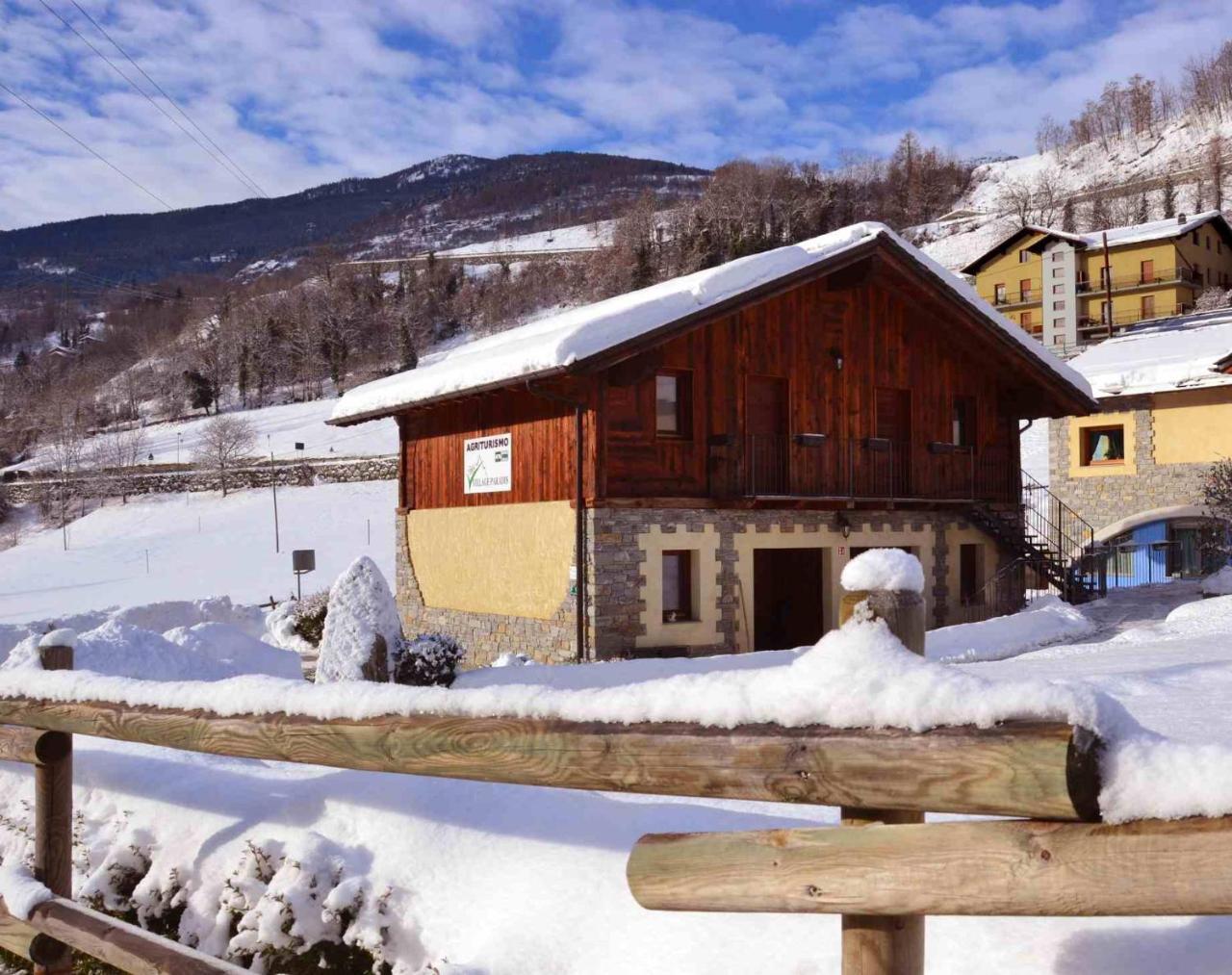Village Paradis Roisan Exterior photo